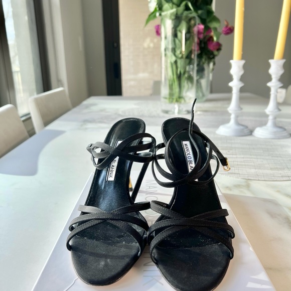 Manolo Blahnik leather strappy heels in size 39.5 US9.5 - Picture 5 of 8
